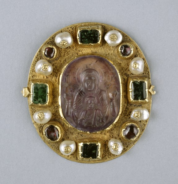 Reliquary Pendant with Virgin and Child