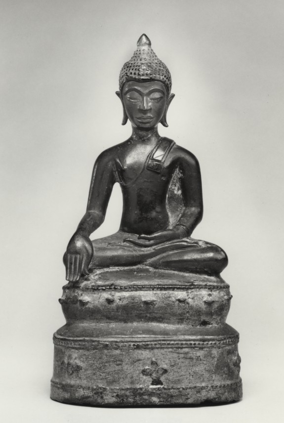 Seated Buddha in 
