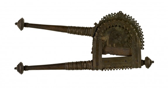 Betel-nut Cutter