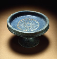 Saucer and Stand