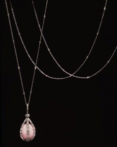 Sautoir with Pearl Pendant