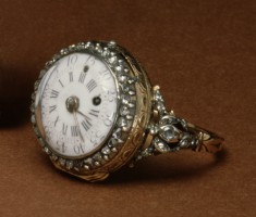 Ring Watch