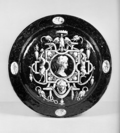Dish with the Wedding Banquet of Cupid and Psyche