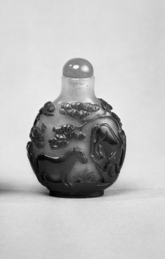 Snuff Bottle with a Horse in a Landscape