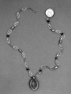 Necklace with Intaglio Pendant of a Man