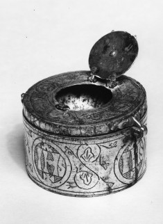 Pyx