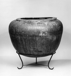 Bowl with Incised Lotus, Spirals, and Tongue Patterns