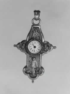 Cross-Shaped Pendant Watch