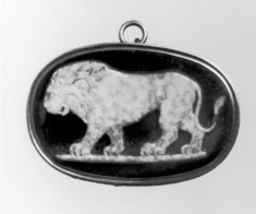 Cameo with a Lion