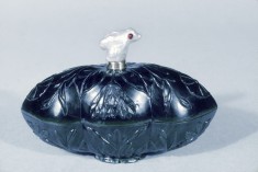 Covered Cosmetics Box with Handle