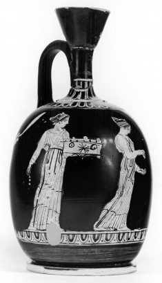 Squat Lekythos Depicting Eutychia, Eunomia and Paidia
