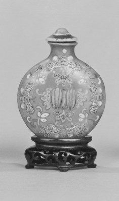 Snuff Bottle with Bees and Flowers