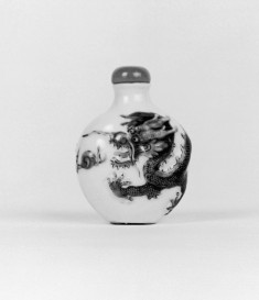 Snuff Bottle with Dragon