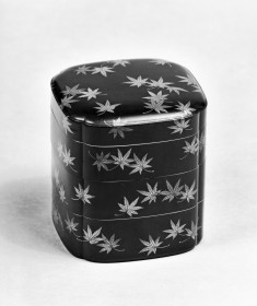 Incense Box with Maple Leaves