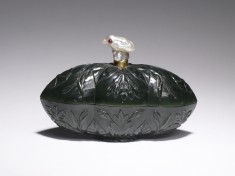 Covered Box with Handle