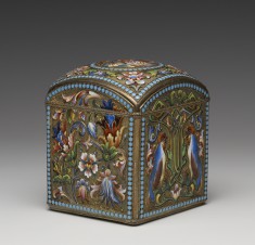 Tea Caddy with Domed Lid