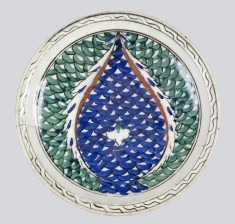 Plate with Two Leaves with Scale Pattern