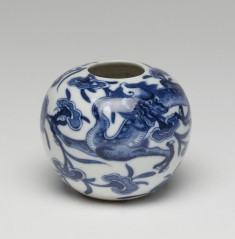 Water Jar with Dragons