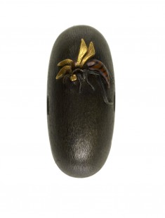 Kashira with Wasp
