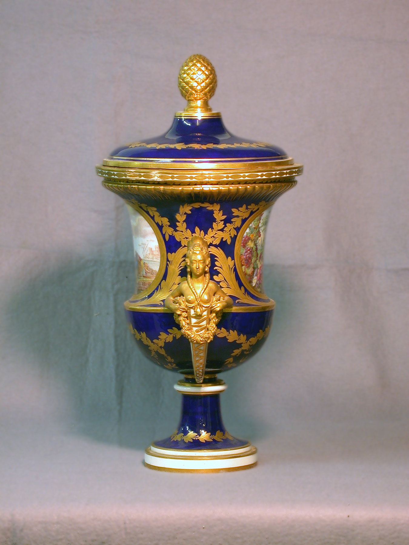 Image for Vase with Cover (Vase momies à ornements)