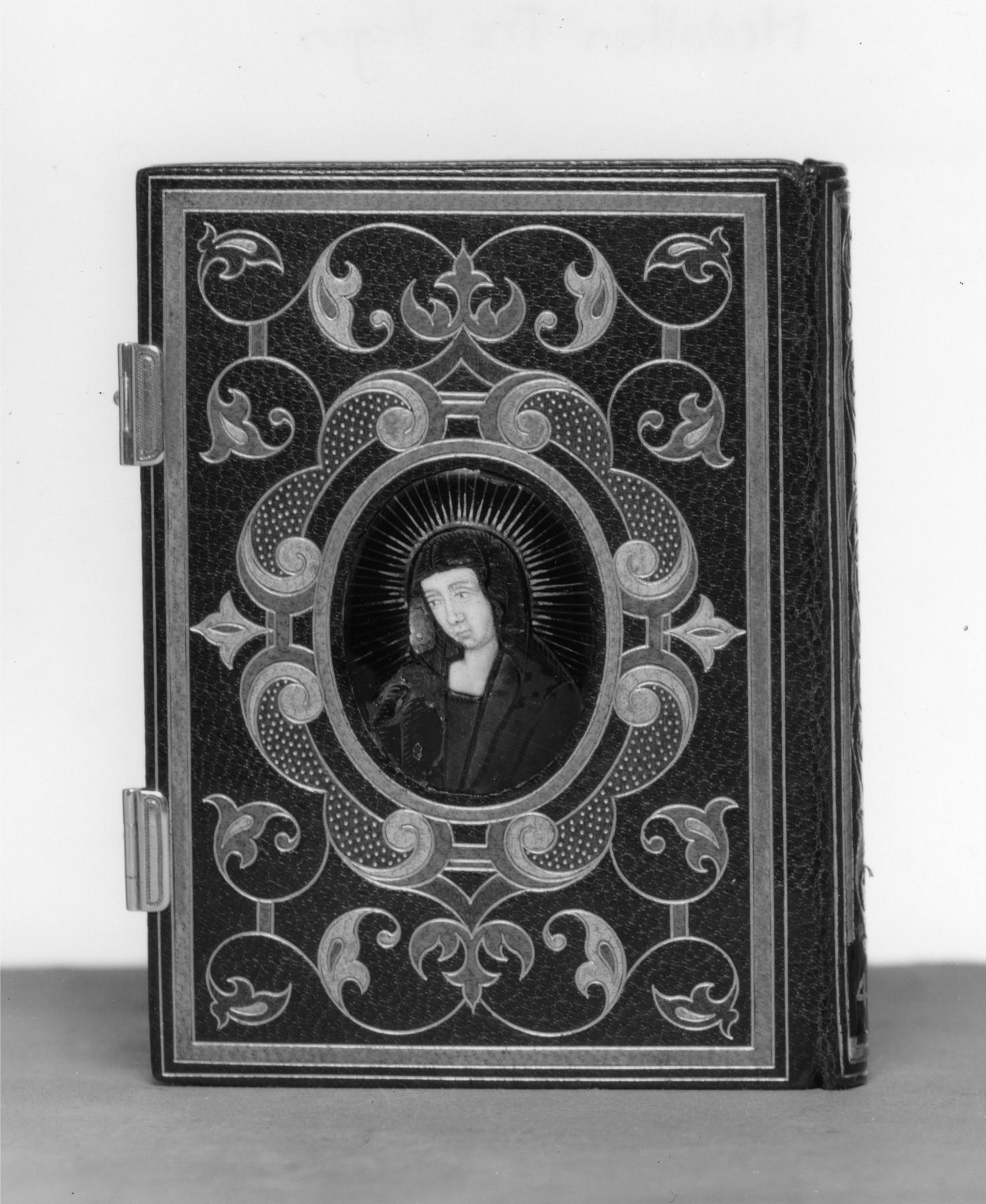 Image for Bookbinding with a medallion of the Virgin