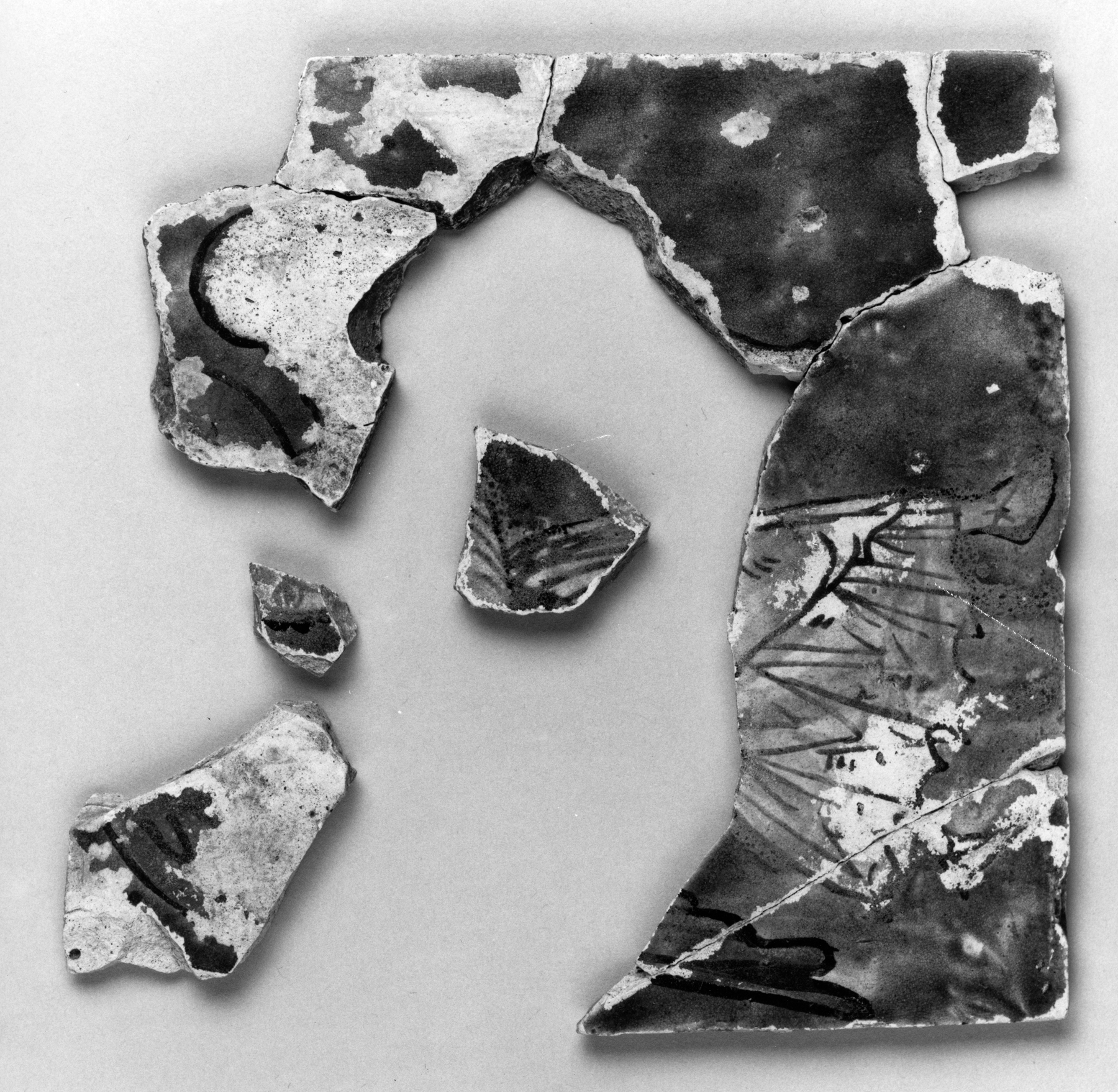 Image for Fragments of tiles depicting an angel