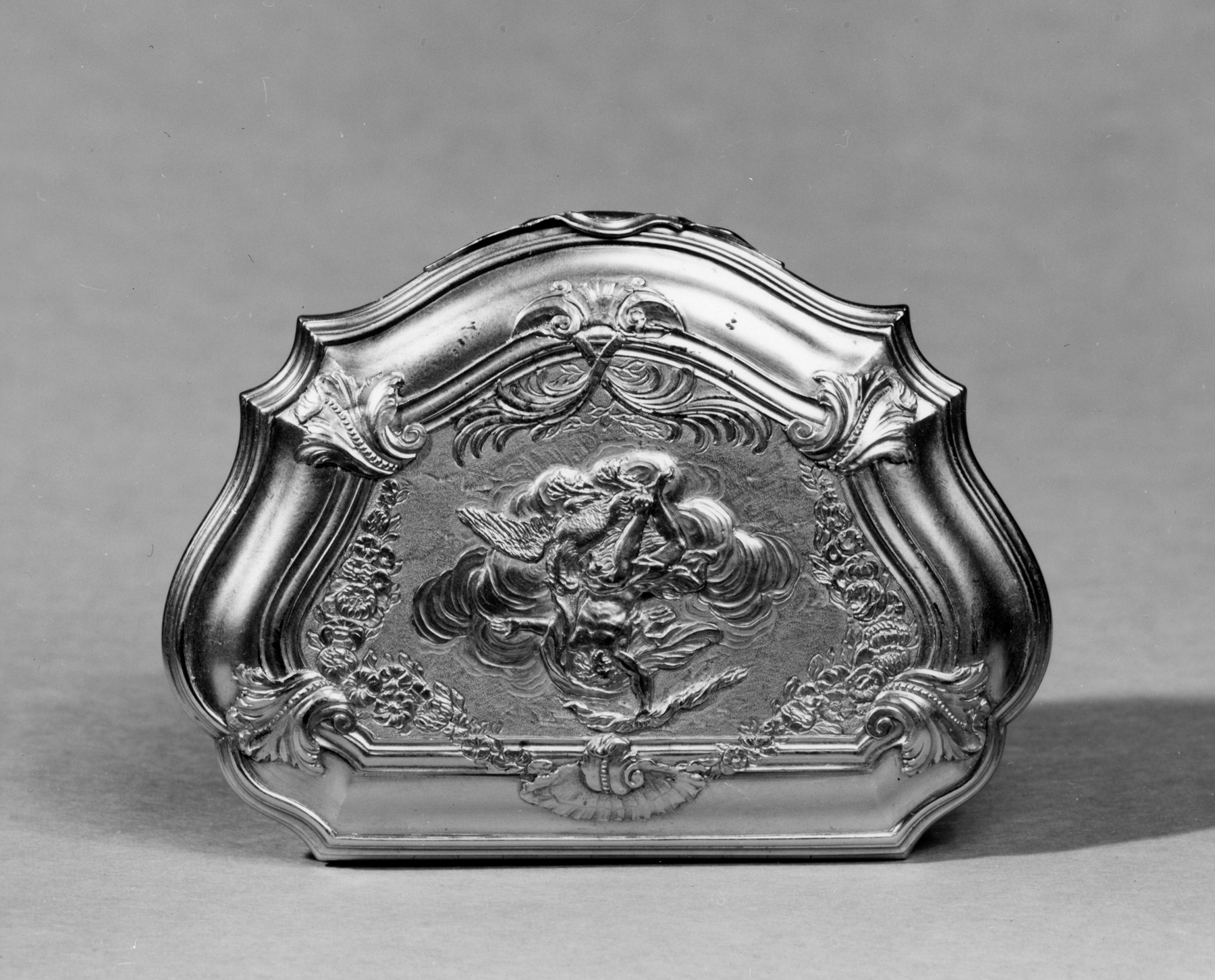 Image for Cartouche-Shaped Snuffbox with Jupiter