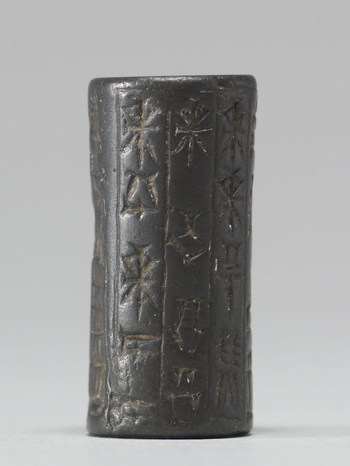 Image for Cylinder Seal with a Presentation Scene