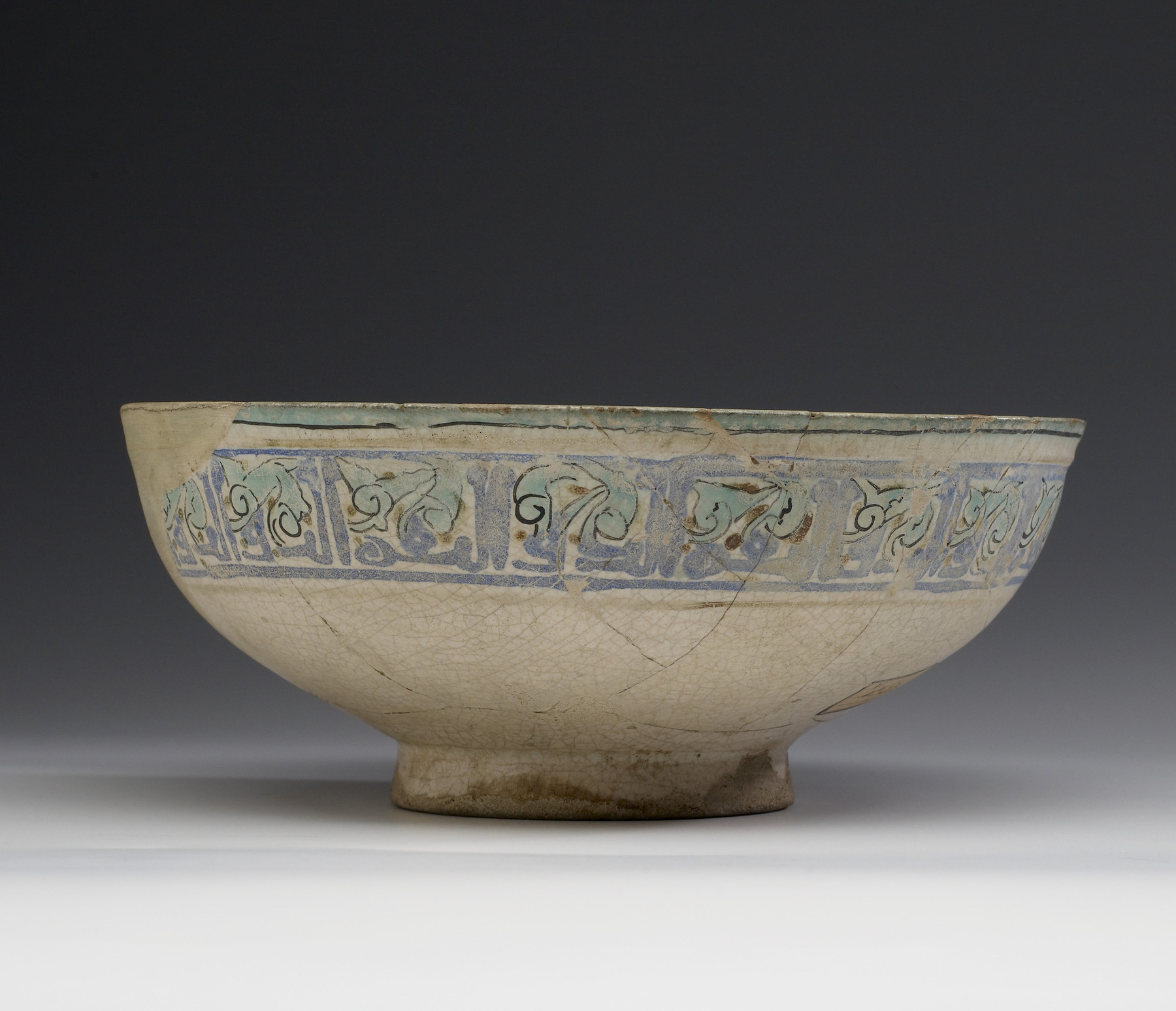 Image for Bowl with Pattern of Peacocks