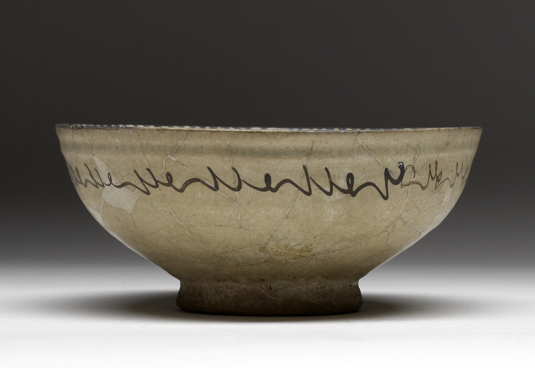 Image for Bowl with Horsemen and Bird