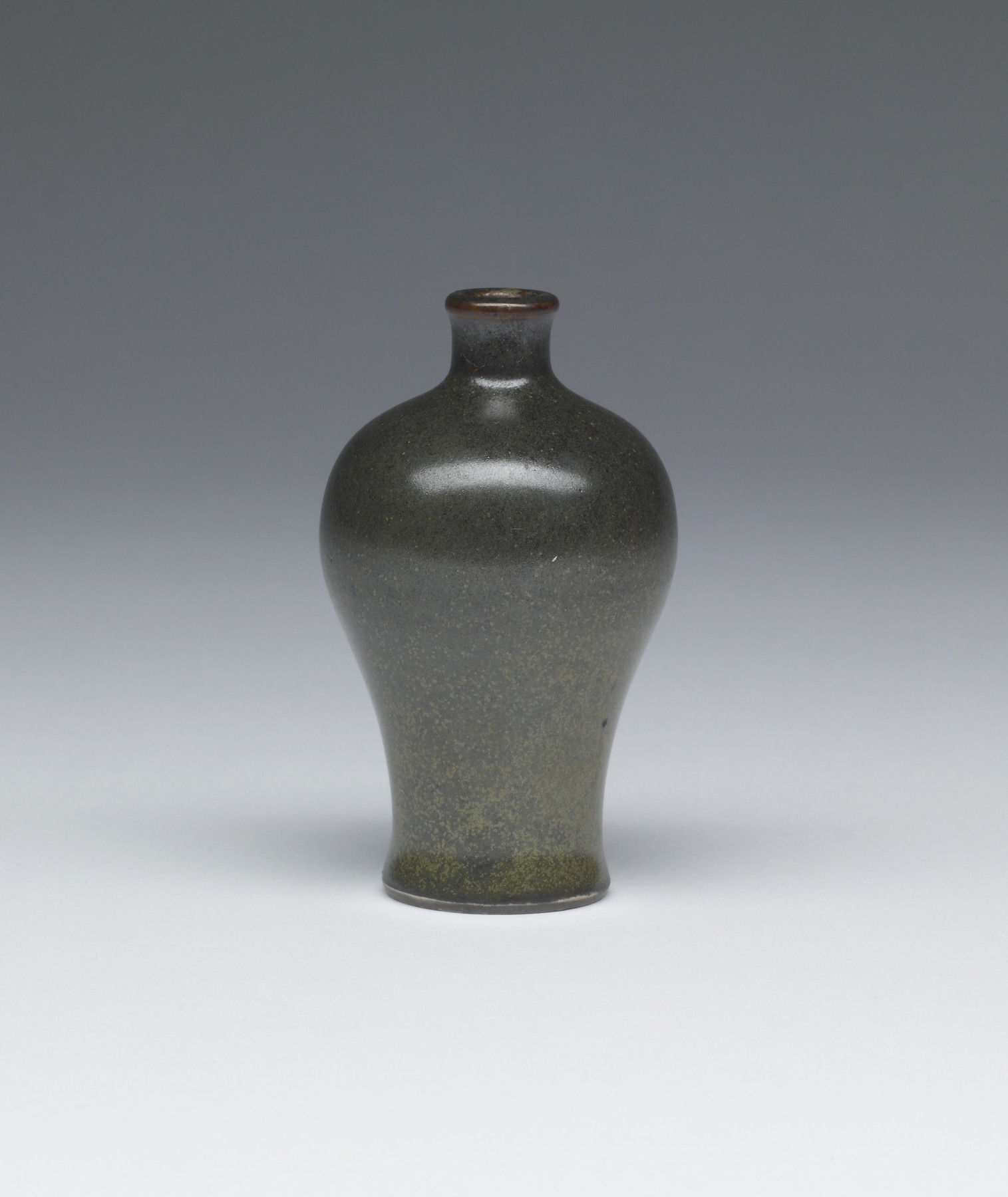 Image for Snuff Bottle in the Form of a Miniature Vase