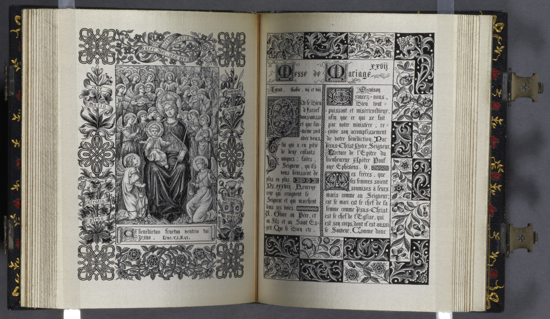 Image for Livre de Prières. Tissé d'après les enluminures des manuscrits du XIVe au XVIe siècle