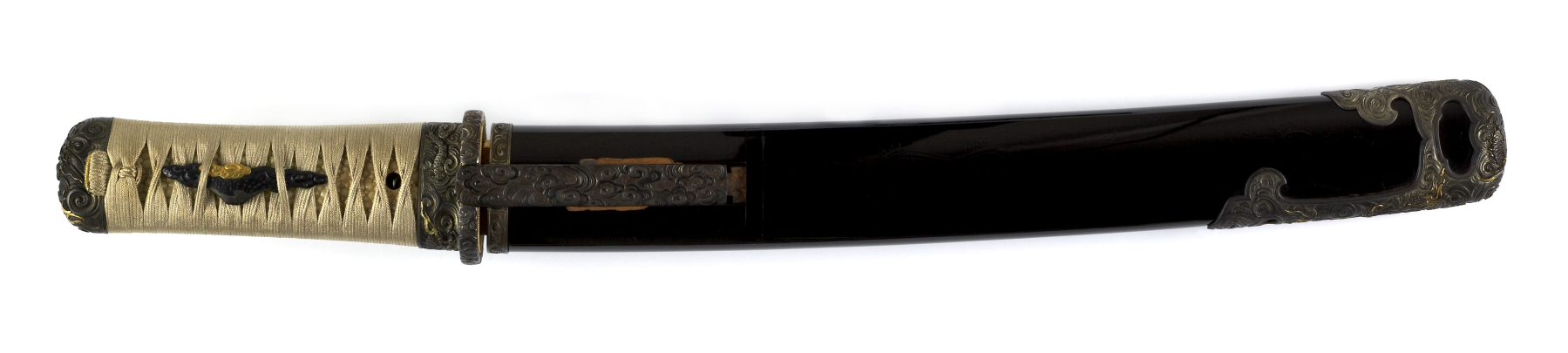 Image for Dagger (hamidashi) with black lacquer saya decorated  with raised dragons, (includes 51.1281.1-51.1281.3)