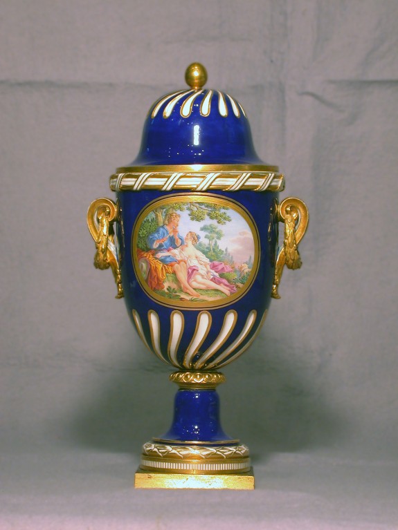 One of a Pair of Vases (Vase à feuilles de laurier)
