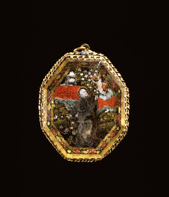 Reliquary Pendant 46.10 The Walters Art Museum