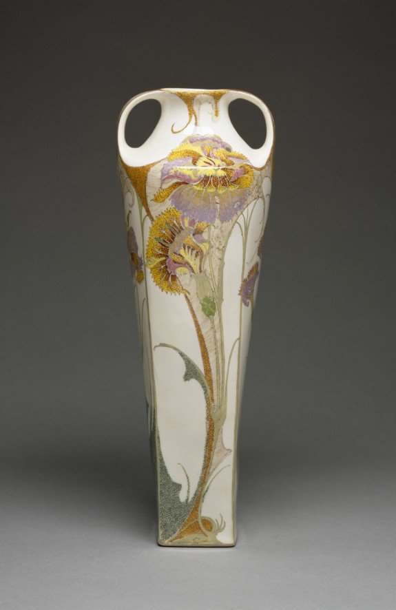 Vase 48.2356 The Walters Art Museum