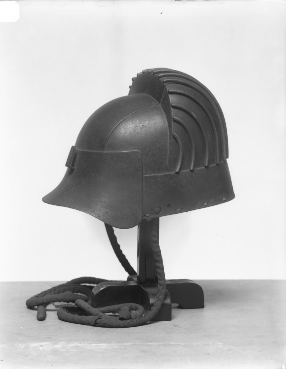Tokan Zunari Kabuto - Chinese court cap shaped helmet