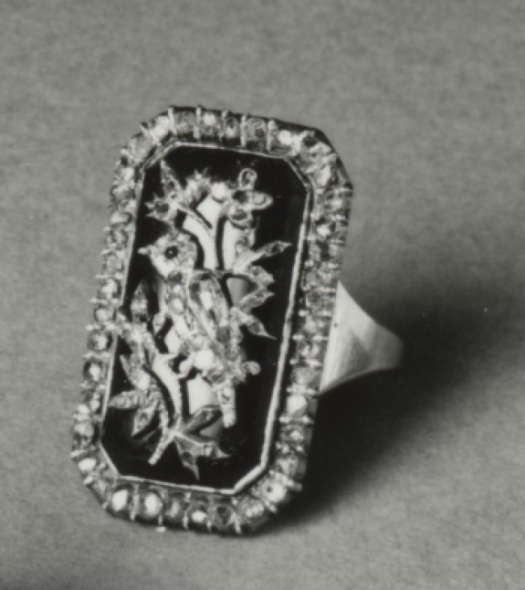 Finger Ring