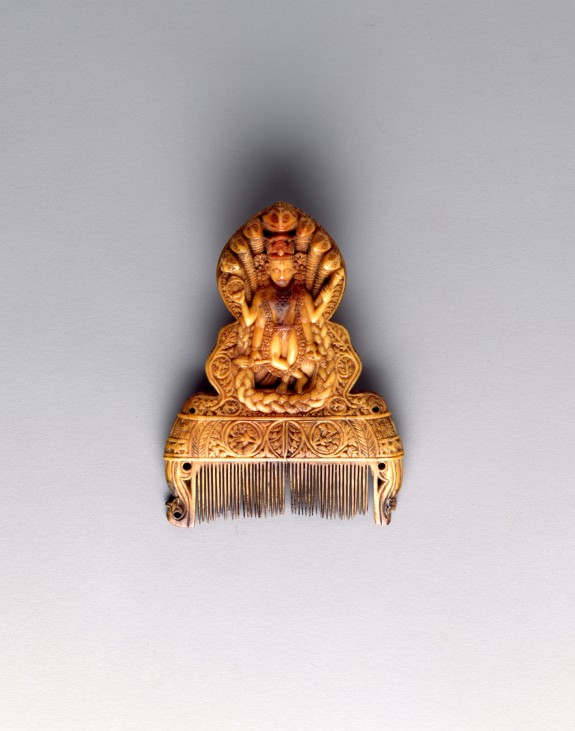 Comb with Vishnu and Peacock