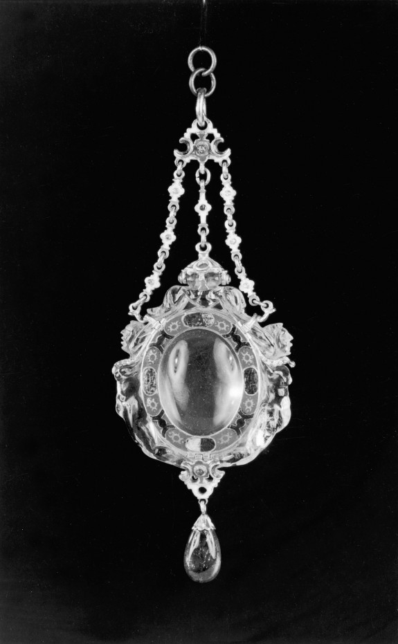 Pendant with Winged Female Half-Figures