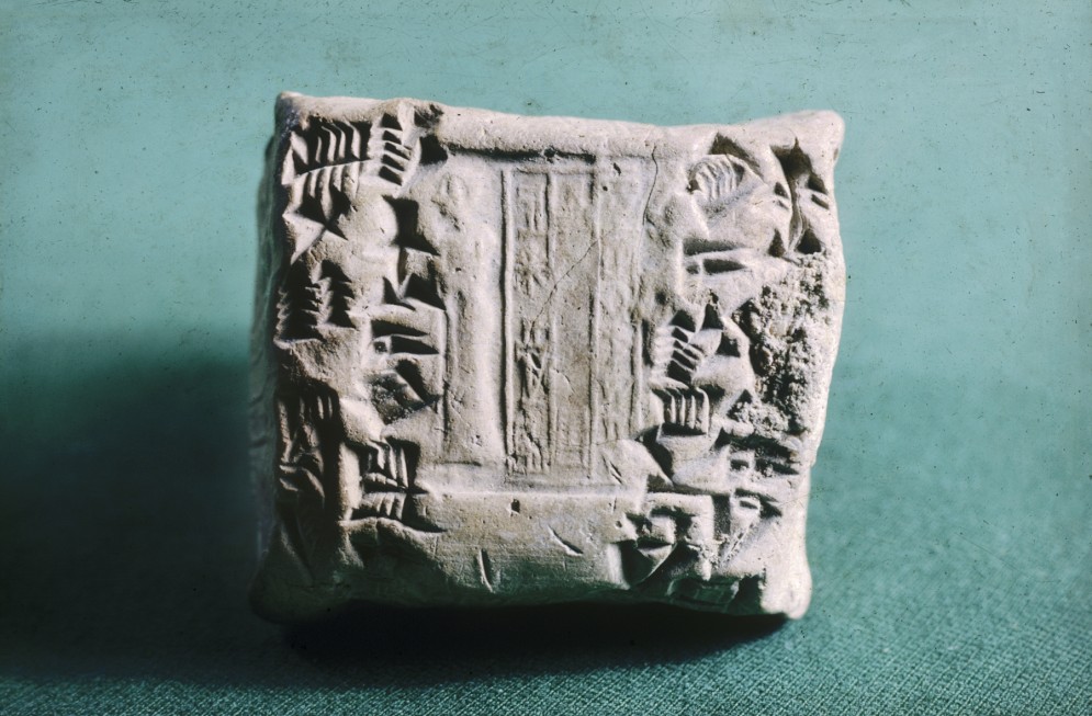 Tablet with Seal Impression