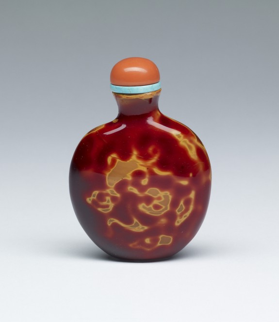 Snuff Bottle with Dragon-like Forms, in Imitation of Carnelian