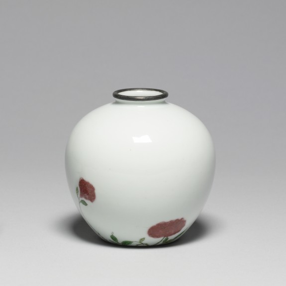 Globular Vase with Roses 49.1099 The Walters Art Museum