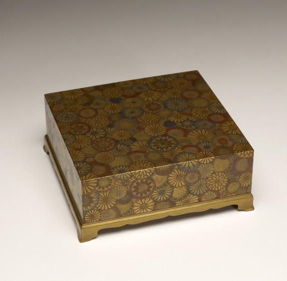 Box for the Incense Game (ko-bako) with Flowers of the Four Seasons