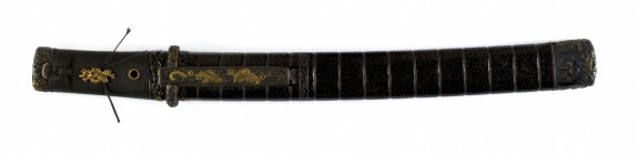Dagger (hamidashi) with segmented black lacquer and mother-of-pearl saya (includes 51.1296.1-51.1296.)