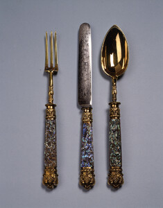 Image for Knife with chinoserie scenes on blade and burgauté lacquer on hilt
