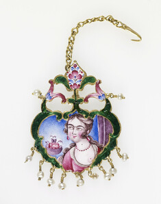Image for Pendant with Female Bust