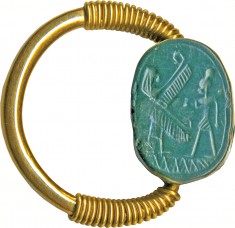 Scarab with Worshiper and Winged Deity Set in a Gold Swivel Ring