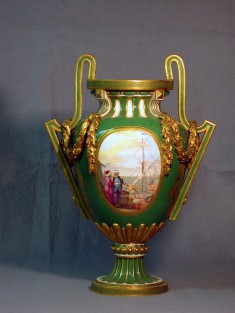 One of a Pair of Vases (Vase à bâtons rompus)