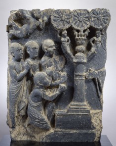 Buddha Preaching to Disciples
